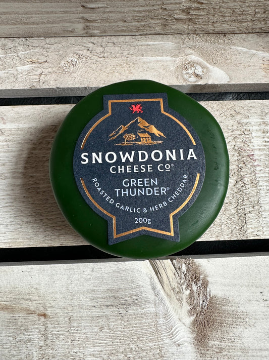 Snowdonia - Green Thunder - Roasted Garlic & Herb Cheddar